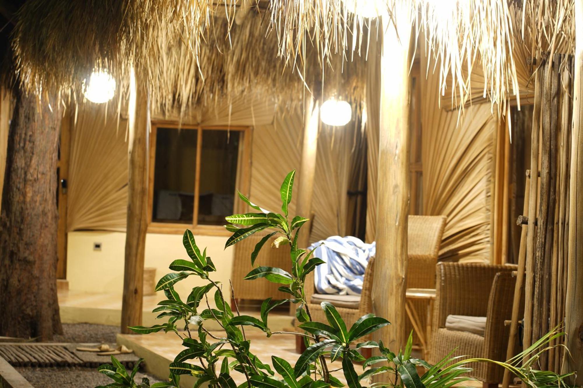 Royal Beach Arugam Bay Exterior foto