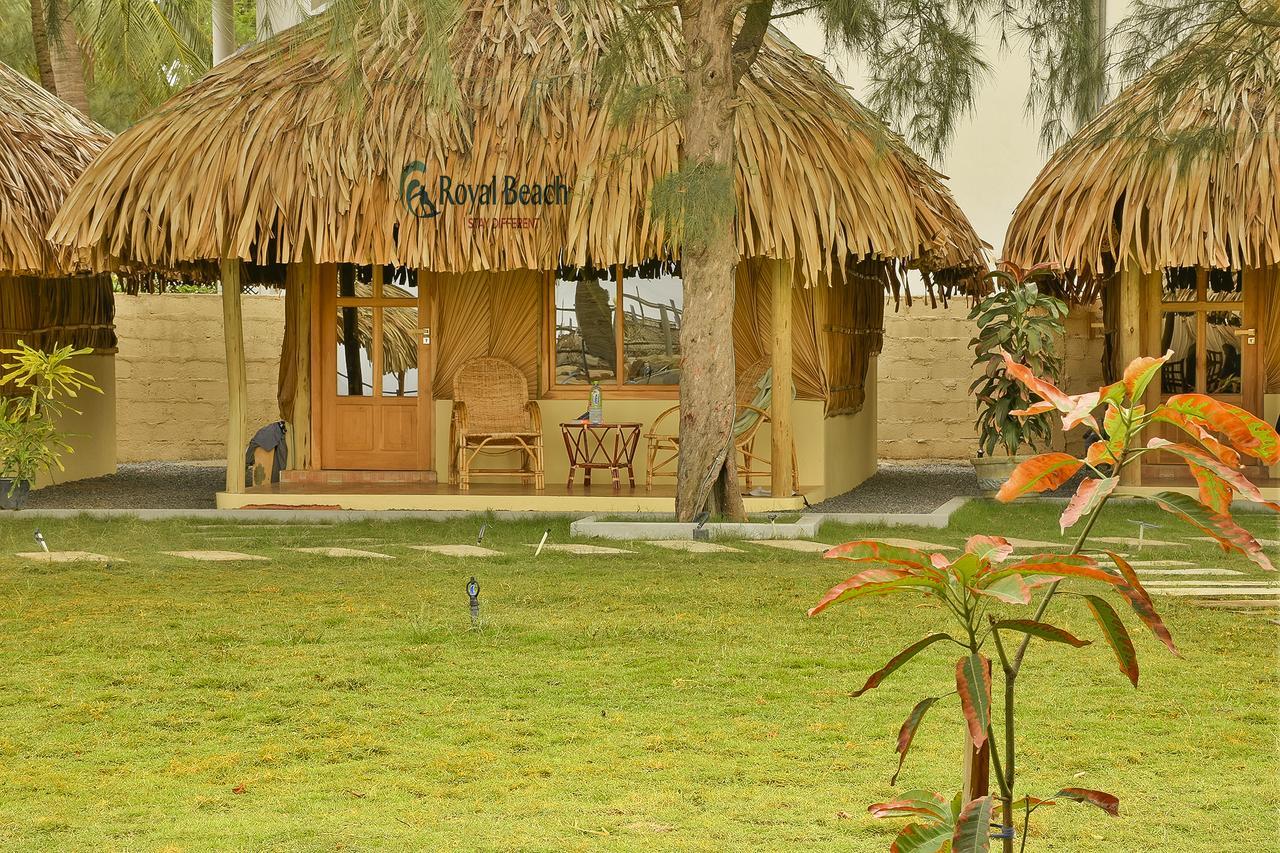 Royal Beach Arugam Bay Exterior foto